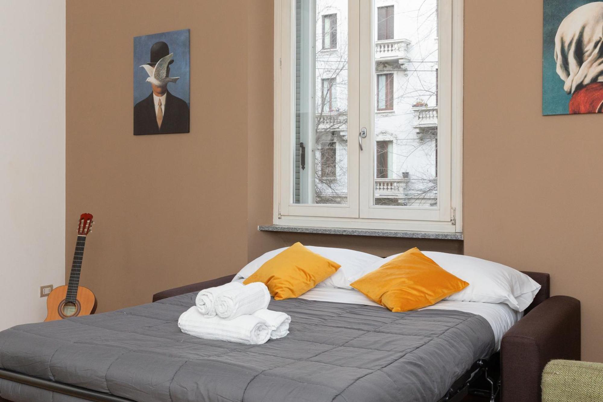 Free Parking Exclusive Apartment Magritte Style 米兰 外观 照片